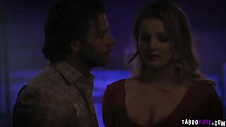 Sexy babe ELiza Eves deixar o madura nariz impulso a doce muffin co seu pau latejante