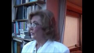 Xhamster.com 2662724 babička w probodl pussy proužky a hračky