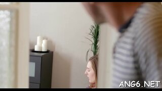 ���ೊಗಸಾದ floozy ನಿಕಿ ಹೊಡೆತಗಳ ಹಾಗೂ